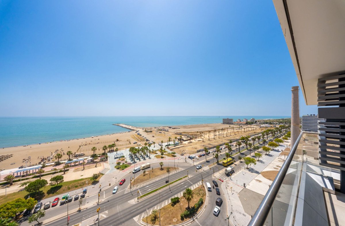 3 Bed Middle Floor Apartment in Málaga
