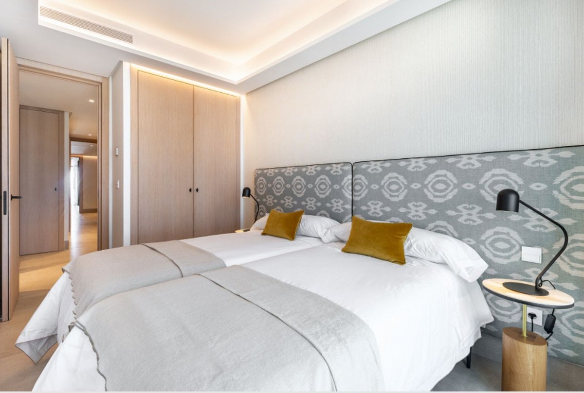 3 Bed Middle Floor Apartment in Málaga
