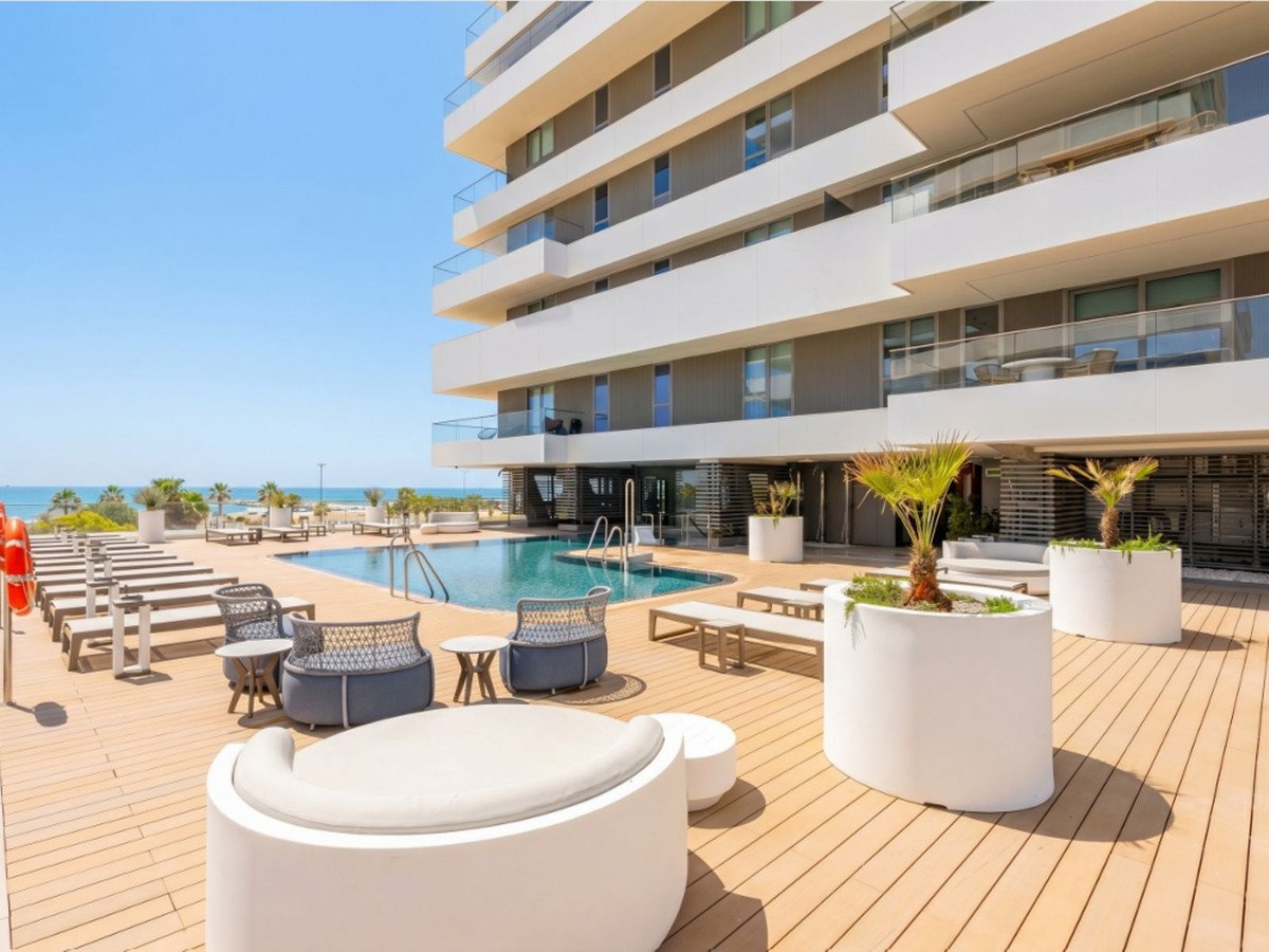 3 Bed Middle Floor Apartment in Málaga