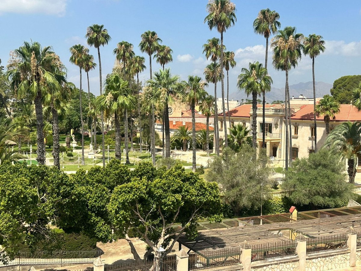 2 Bed Top Floor Apartment in Jacarilla