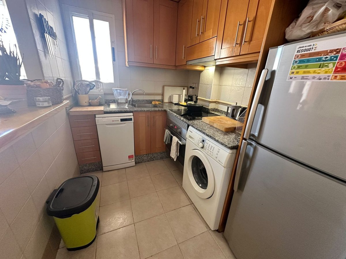 2 Bed Top Floor Apartment in Jacarilla