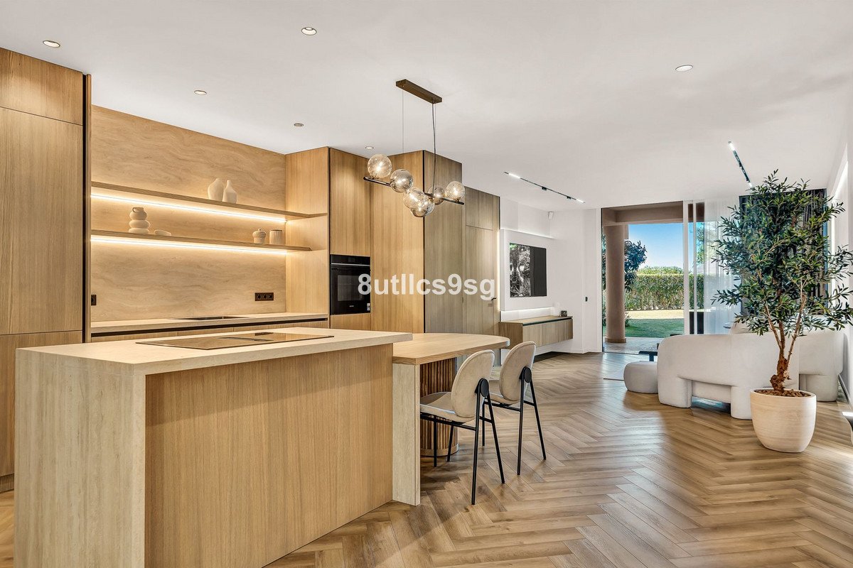 3 Bed Ground Floor Apartment in Nueva Andalucía