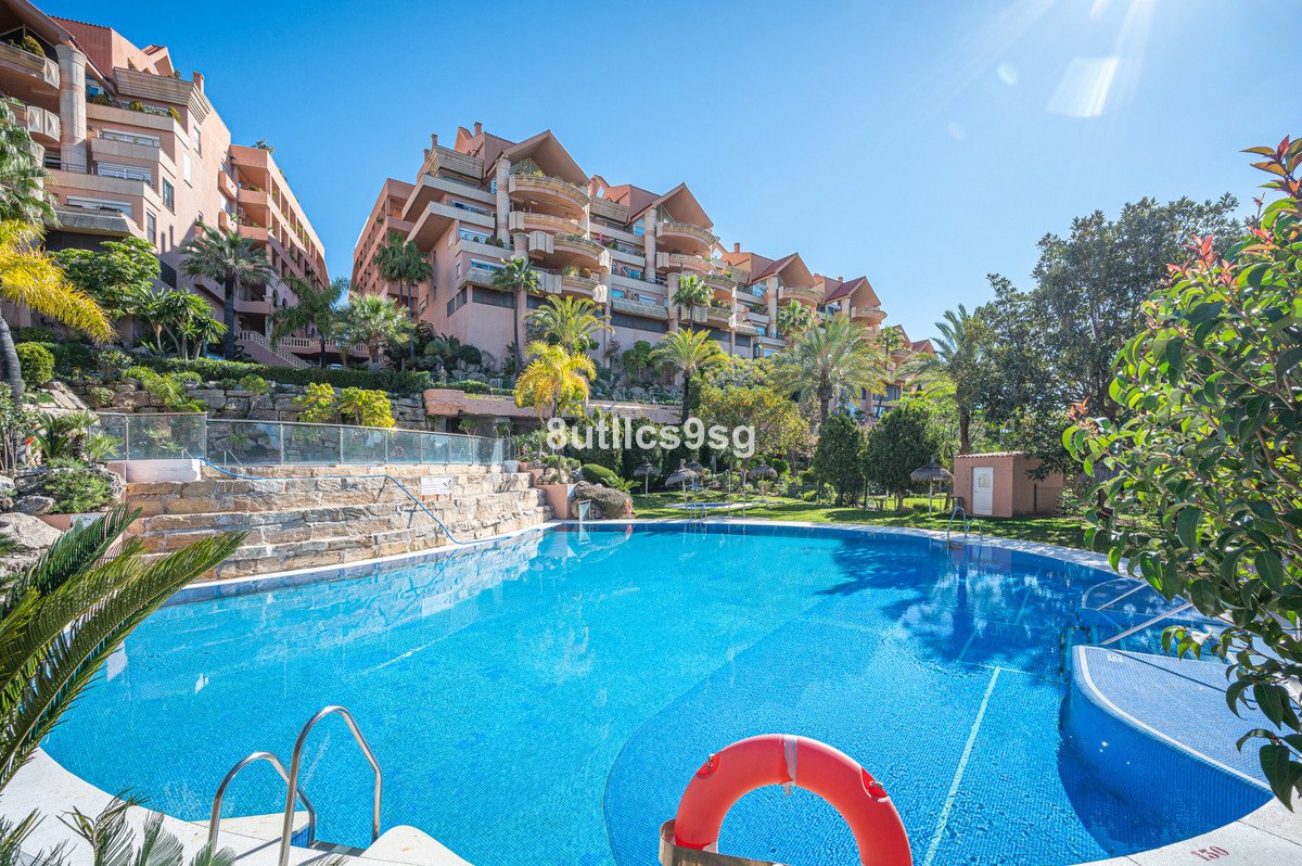 3 Bed Ground Floor Apartment in Nueva Andalucía