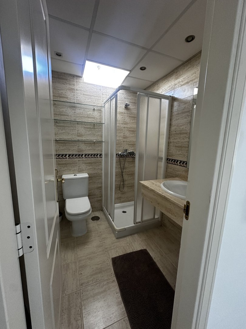 2 Bed Middle Floor Apartment in Nueva Andalucía