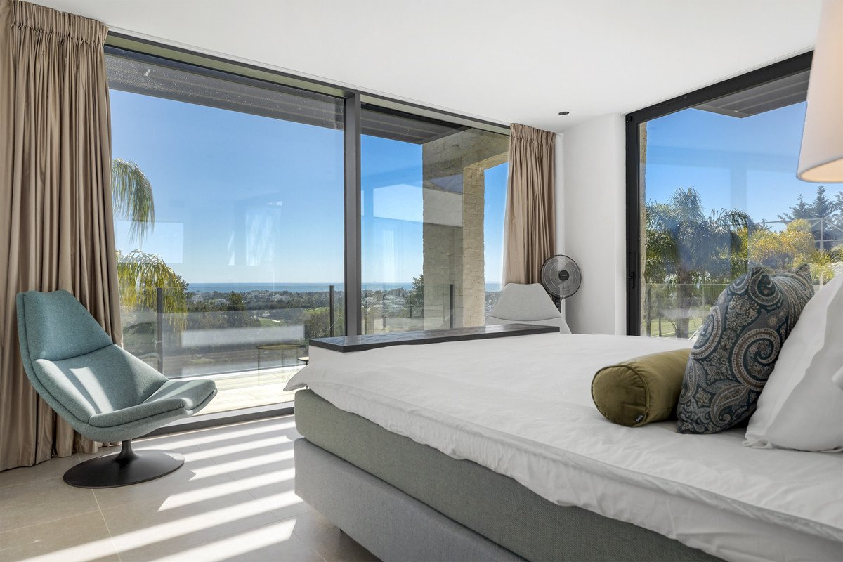 5 Bed Detached Villa in Benahavís