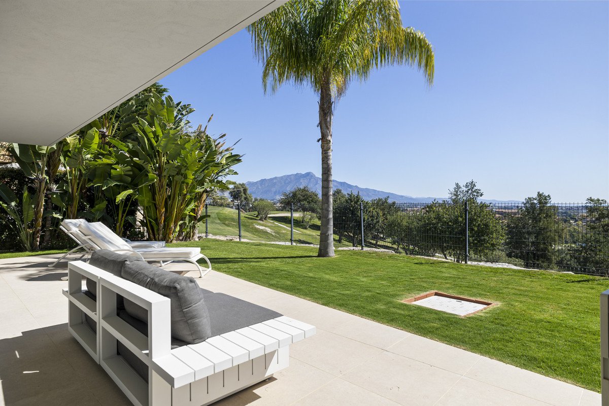 5 Bed Detached Villa in Benahavís