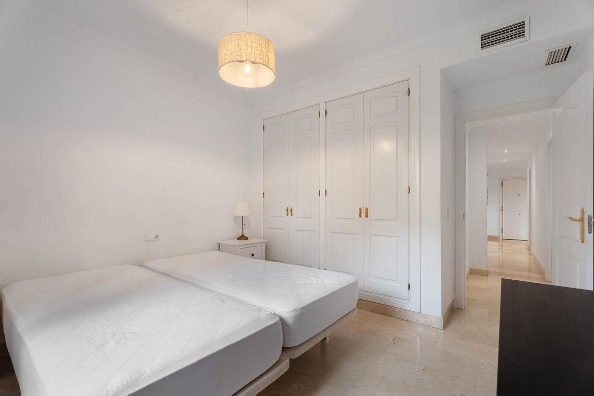 3 Bed Ground Floor Apartment in Elviria