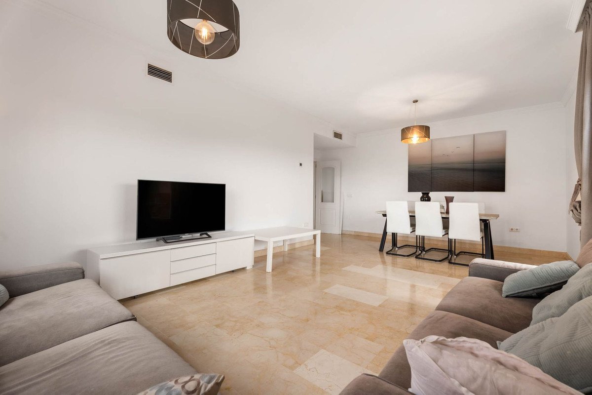 3 Bed Ground Floor Apartment in Elviria
