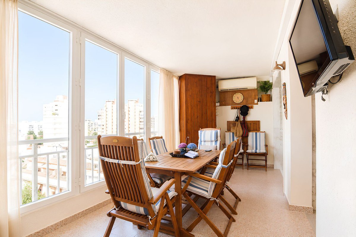 4 Bed Middle Floor Apartment in Los Boliches