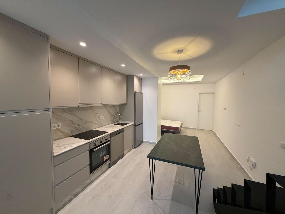 2 Bed Ground Floor Apartment in Torremolinos