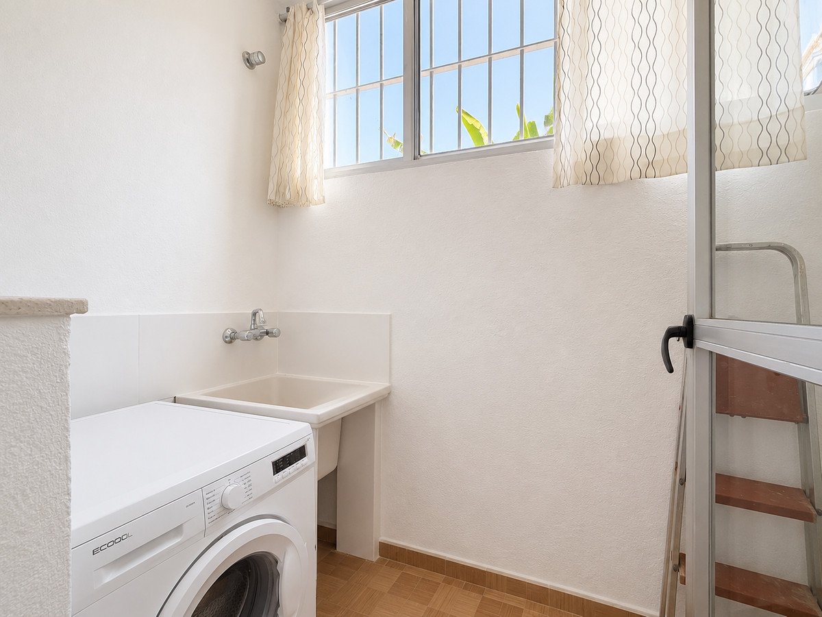 3 Bed Townhouse in Diana Park