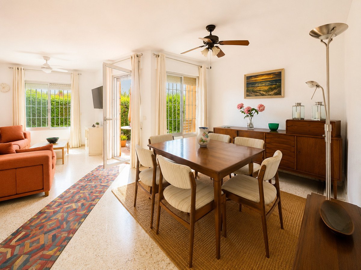 3 Bed Townhouse in Diana Park