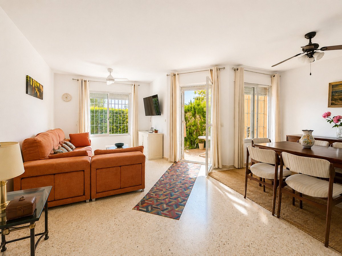 3 Bed Townhouse in Diana Park