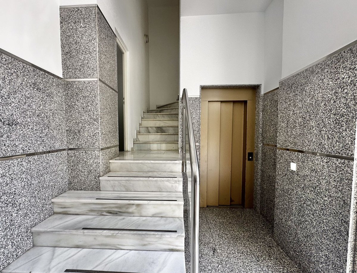 2 Bed Middle Floor Apartment in Fuengirola