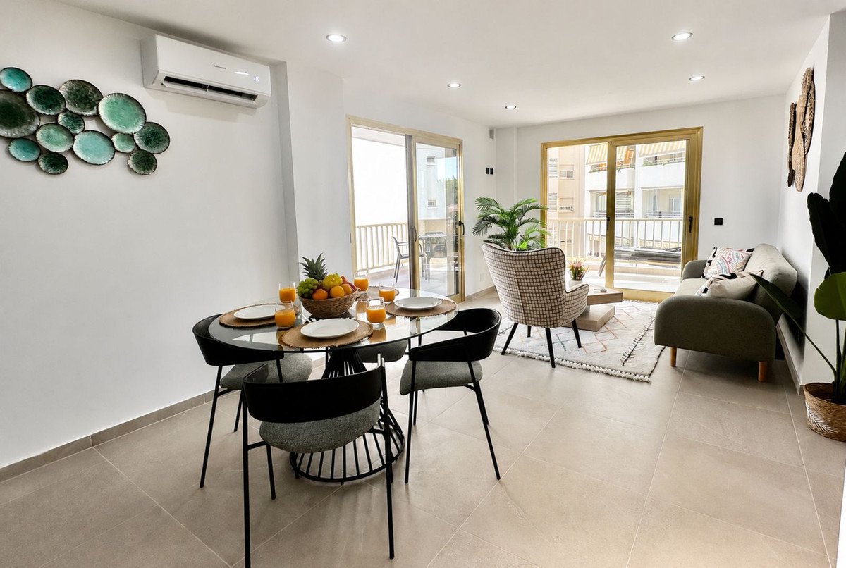 2 Bed Middle Floor Apartment in Fuengirola