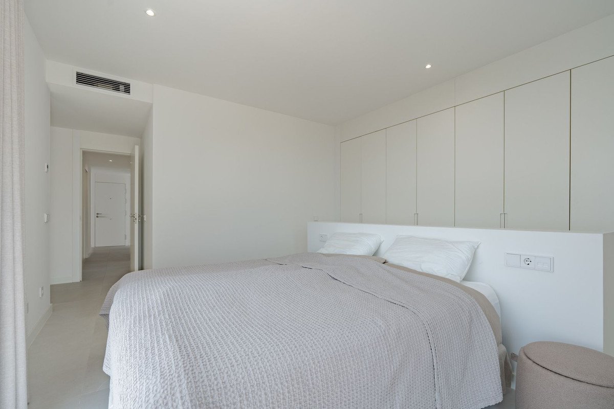 3 Bed Middle Floor Apartment in Fuengirola