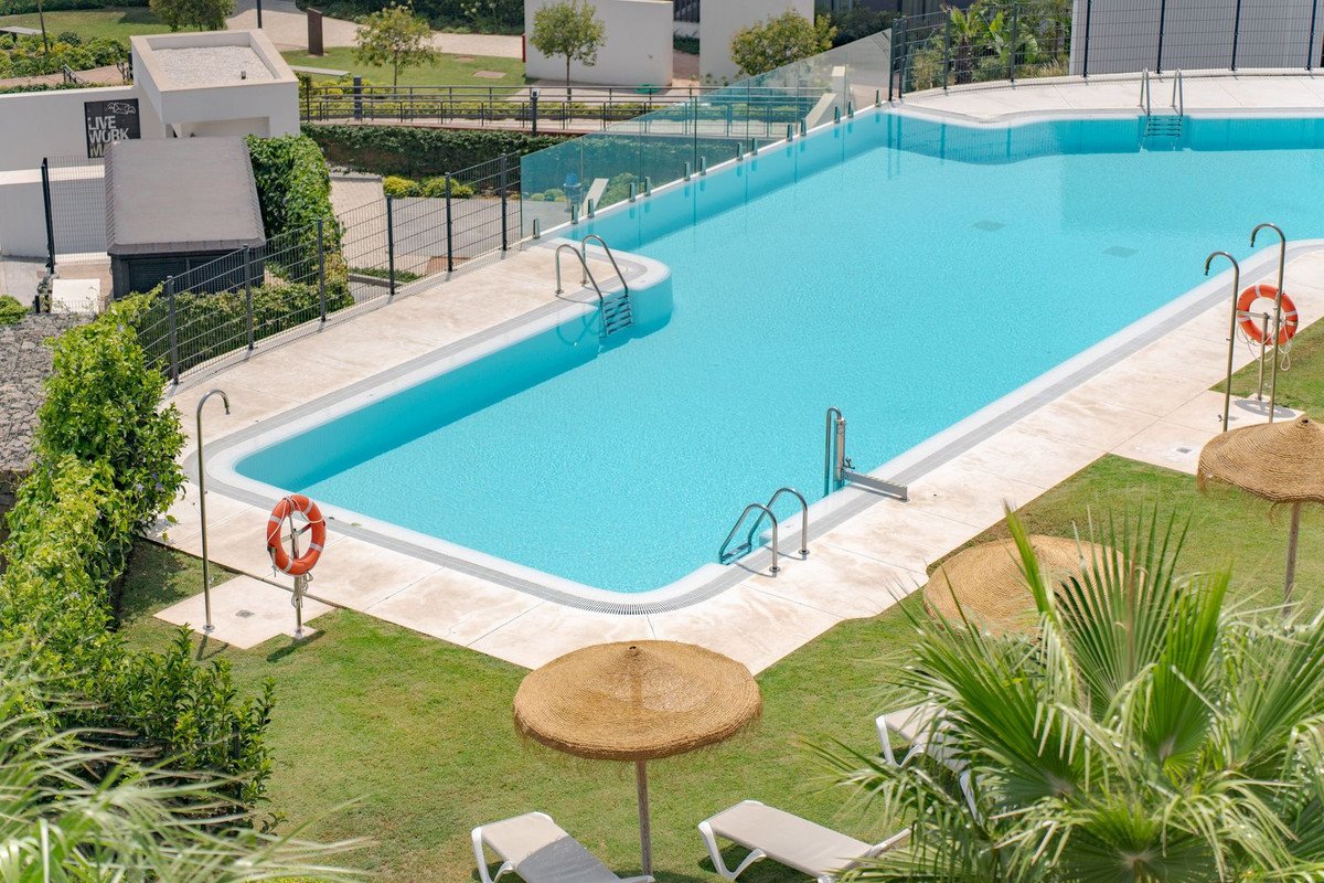 3 Bed Middle Floor Apartment in Fuengirola