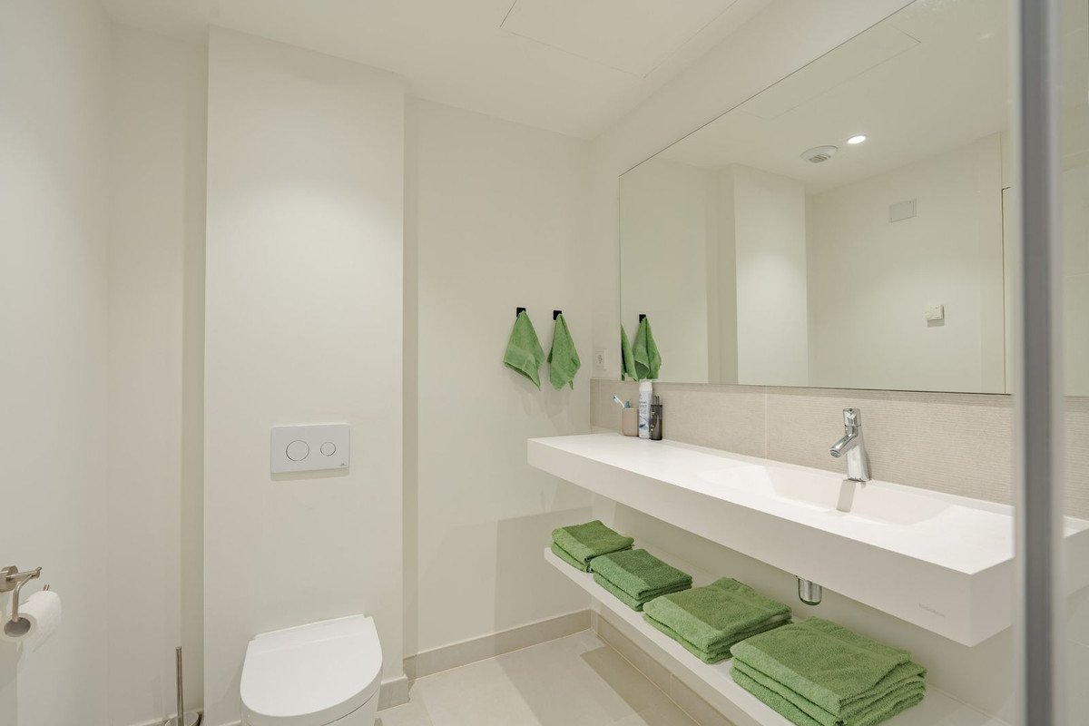 3 Bed Middle Floor Apartment in Fuengirola