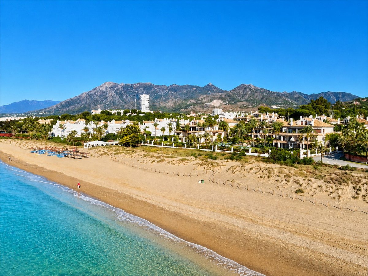 2 Bed Ground Floor Apartment in Los Monteros