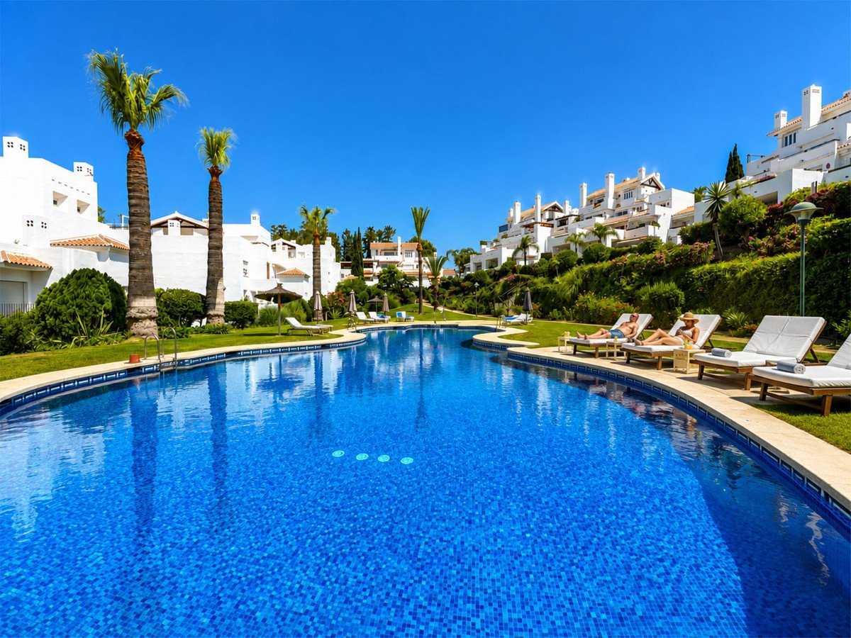2 Bed Ground Floor Apartment in Los Monteros