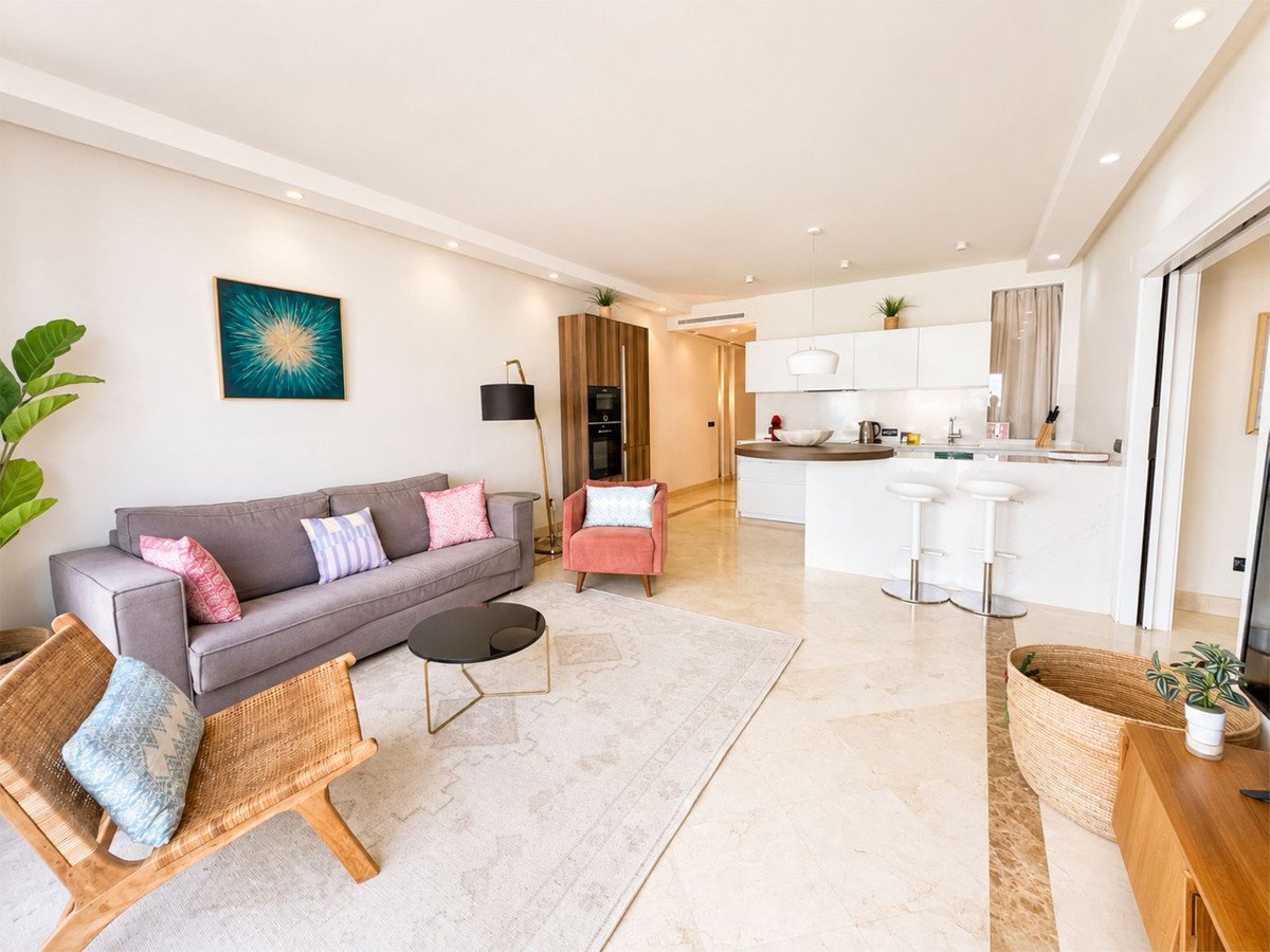 2 Bed Ground Floor Apartment in Los Monteros