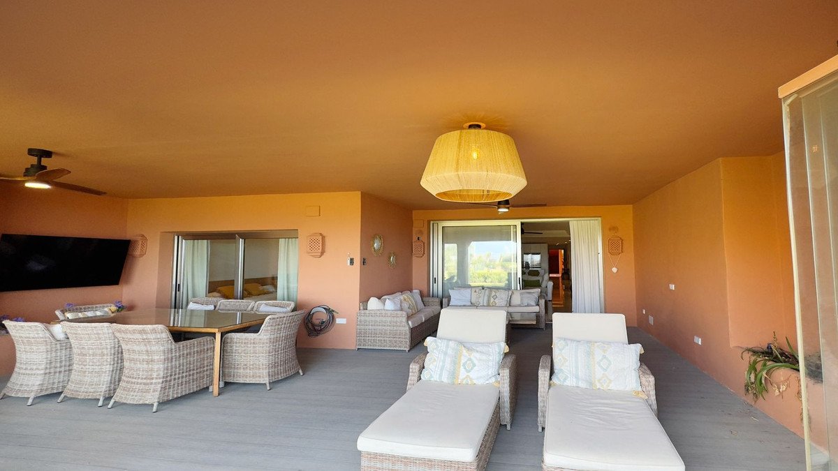 4 Bed Ground Floor Apartment in Los Monteros