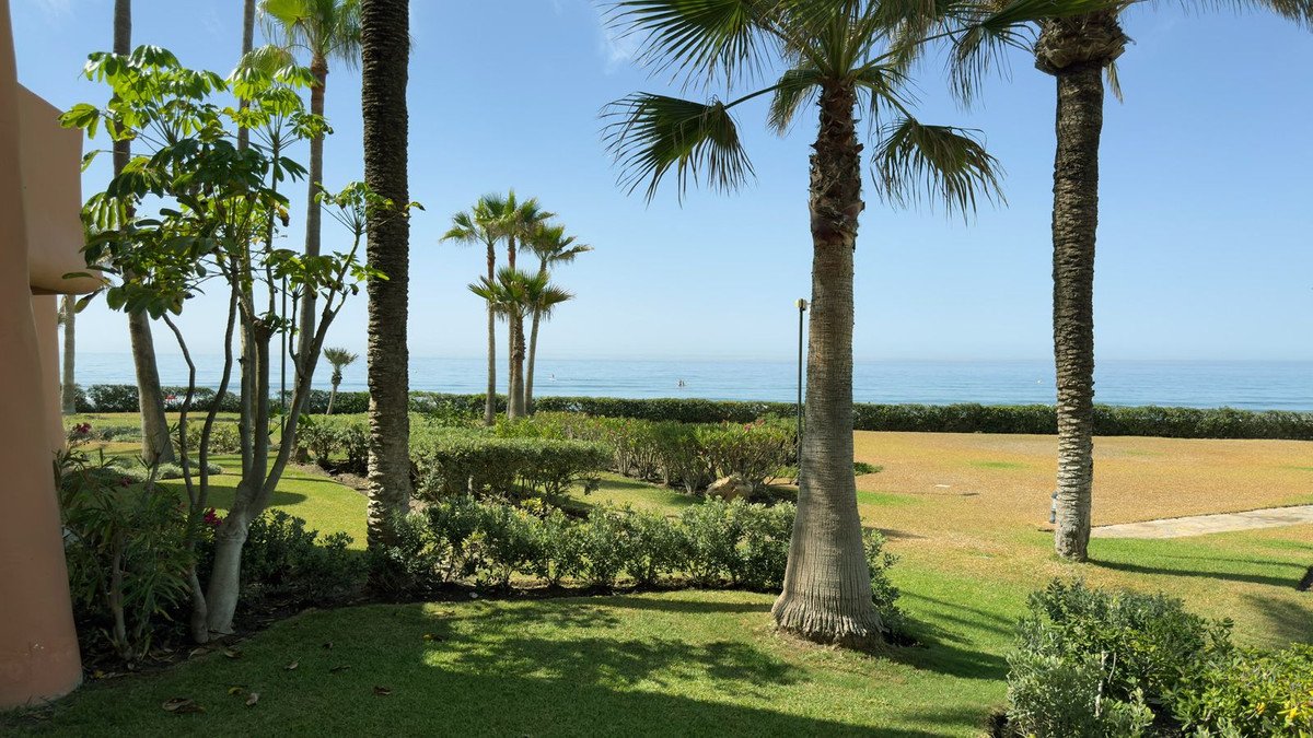 4 Bed Ground Floor Apartment in Los Monteros