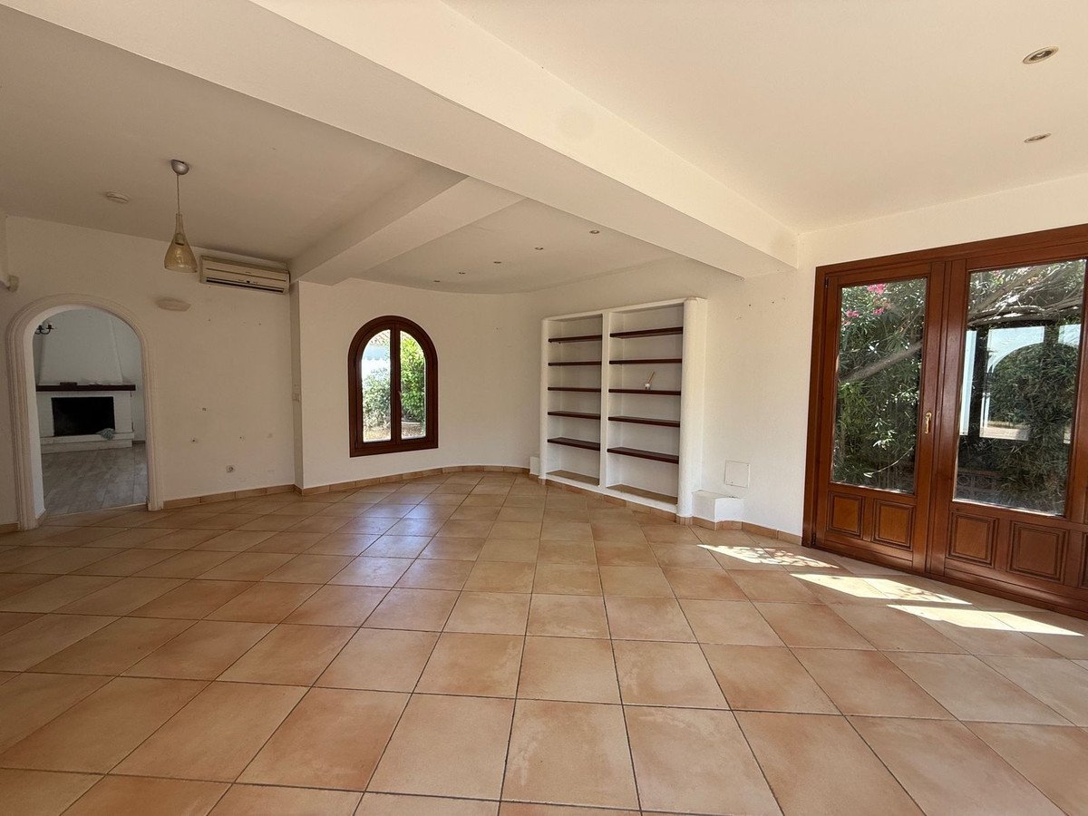 2 Bed Detached Villa in Marbesa