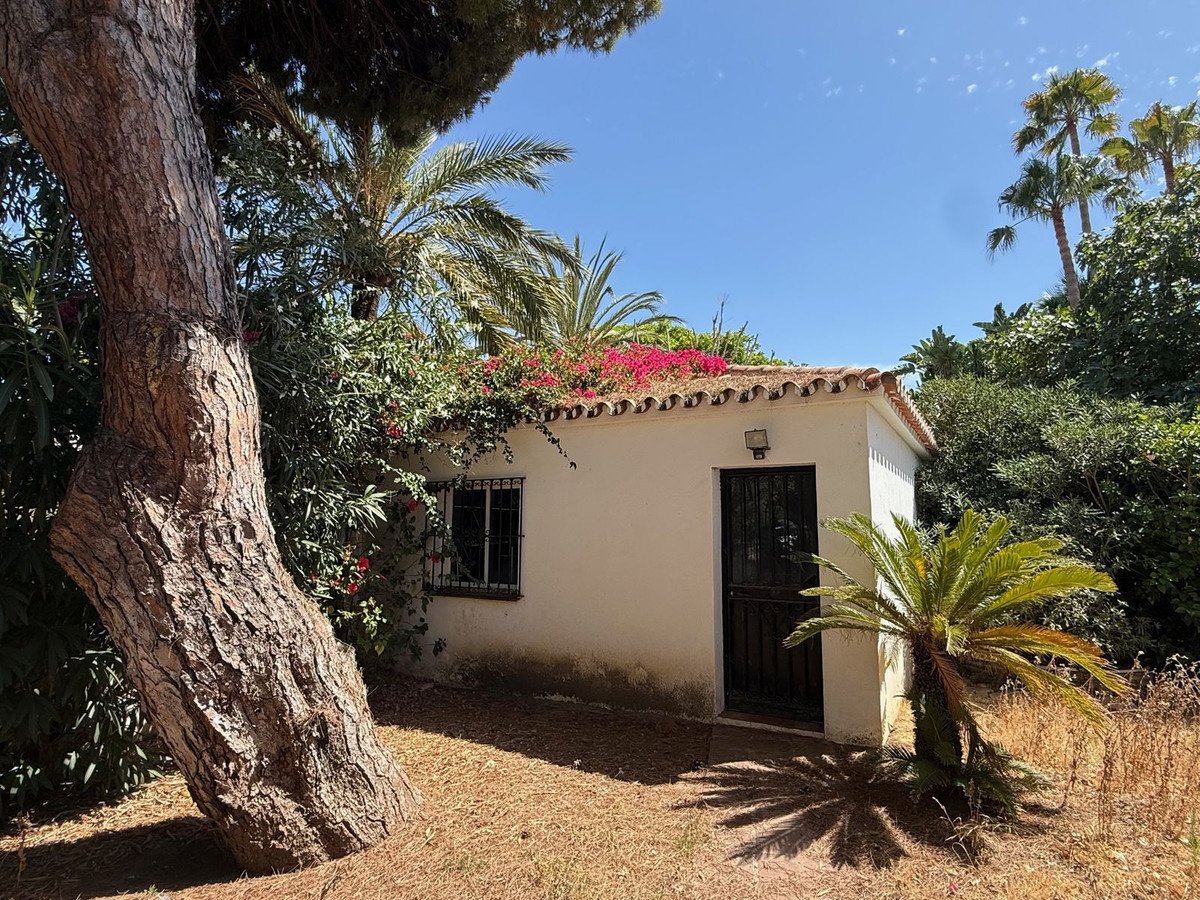 2 Bed Detached Villa in Marbesa