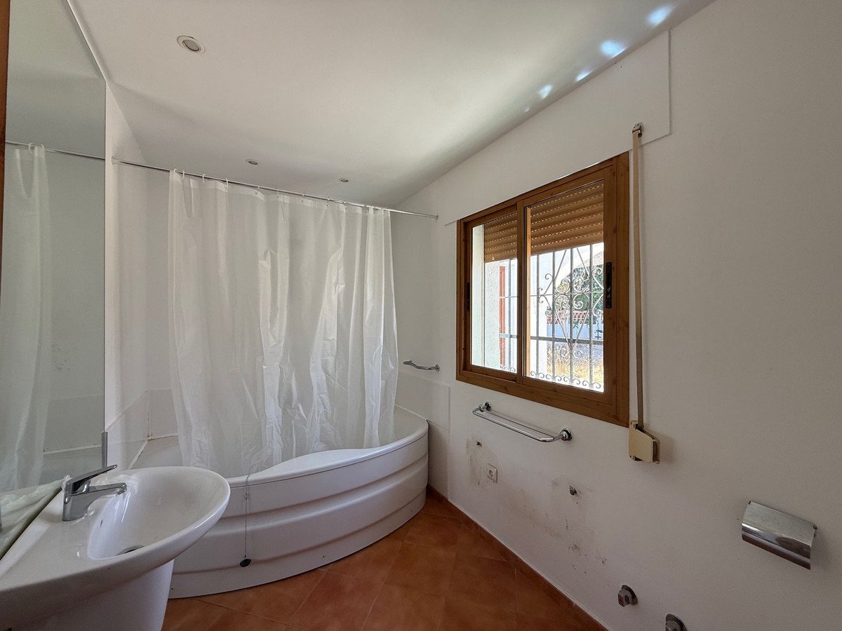 2 Bed Detached Villa in Marbesa
