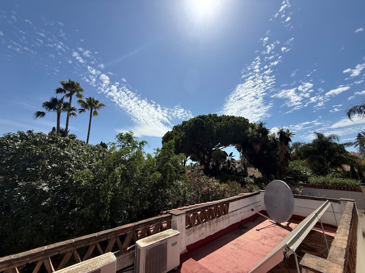 2 Bed Detached Villa in Marbesa