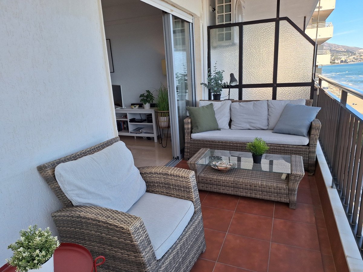 2 Bed Middle Floor Apartment in Fuengirola
