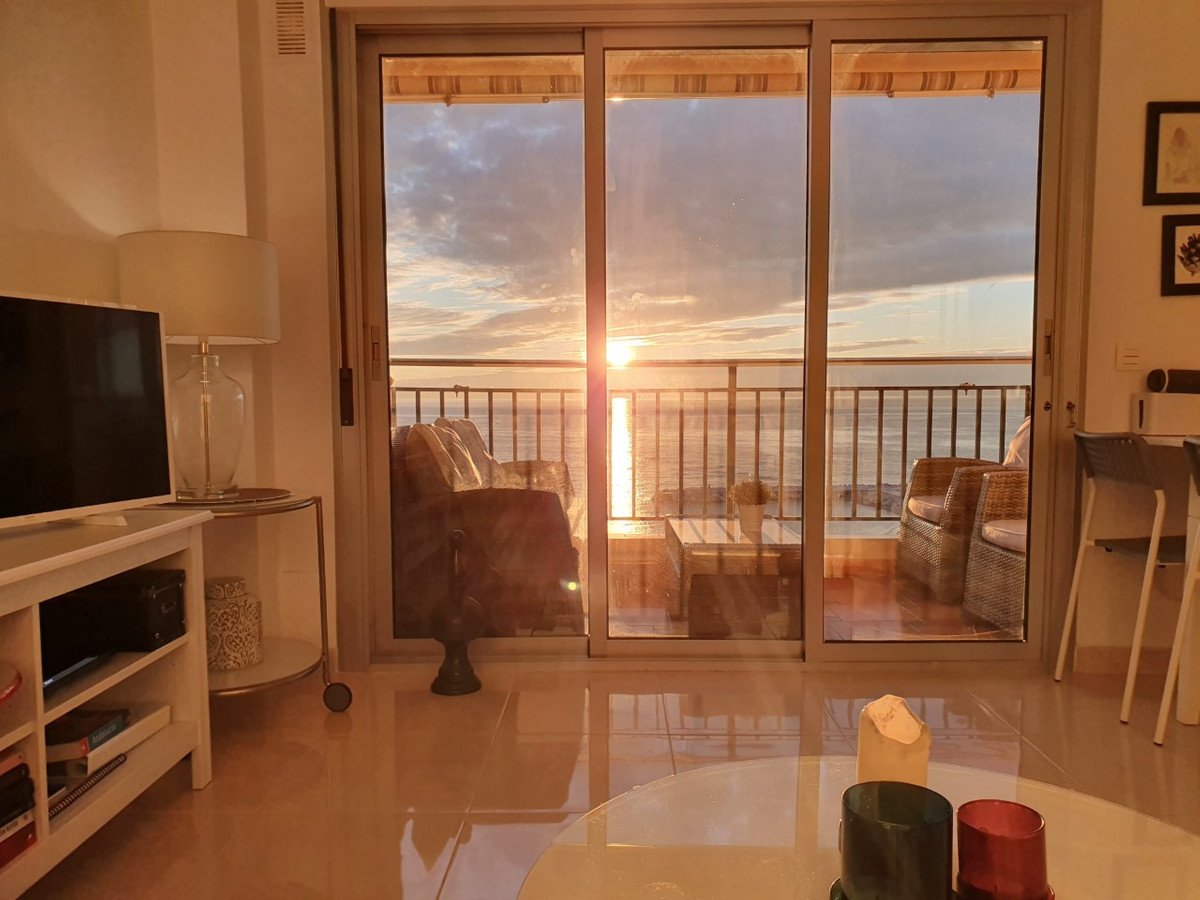 2 Bed Middle Floor Apartment in Fuengirola