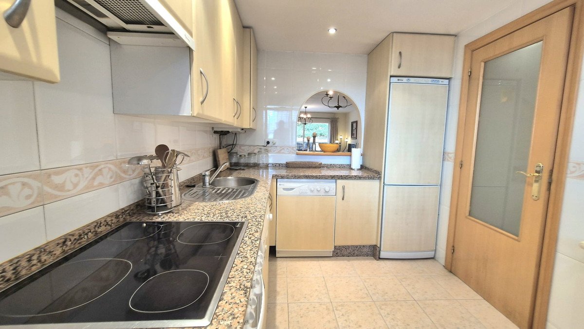 2 Bed Ground Floor Apartment in San Pedro de Alcántara