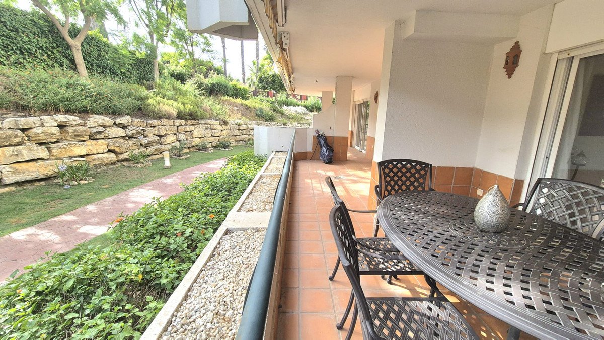 2 Bed Ground Floor Apartment in San Pedro de Alcántara