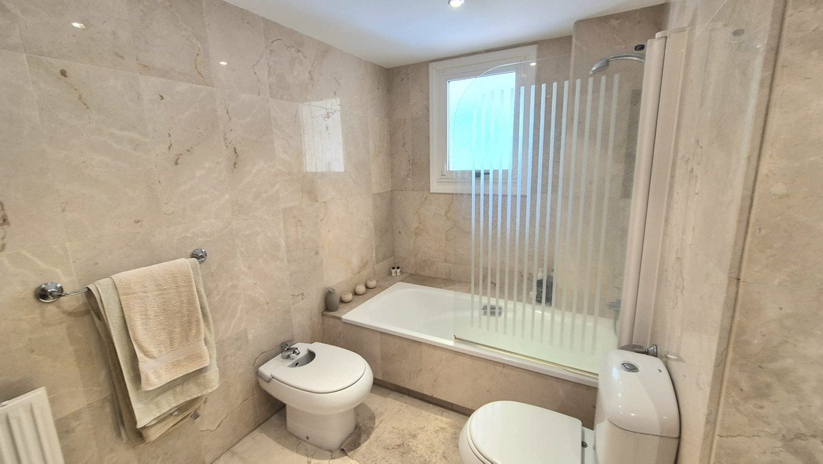 2 Bed Ground Floor Apartment in San Pedro de Alcántara