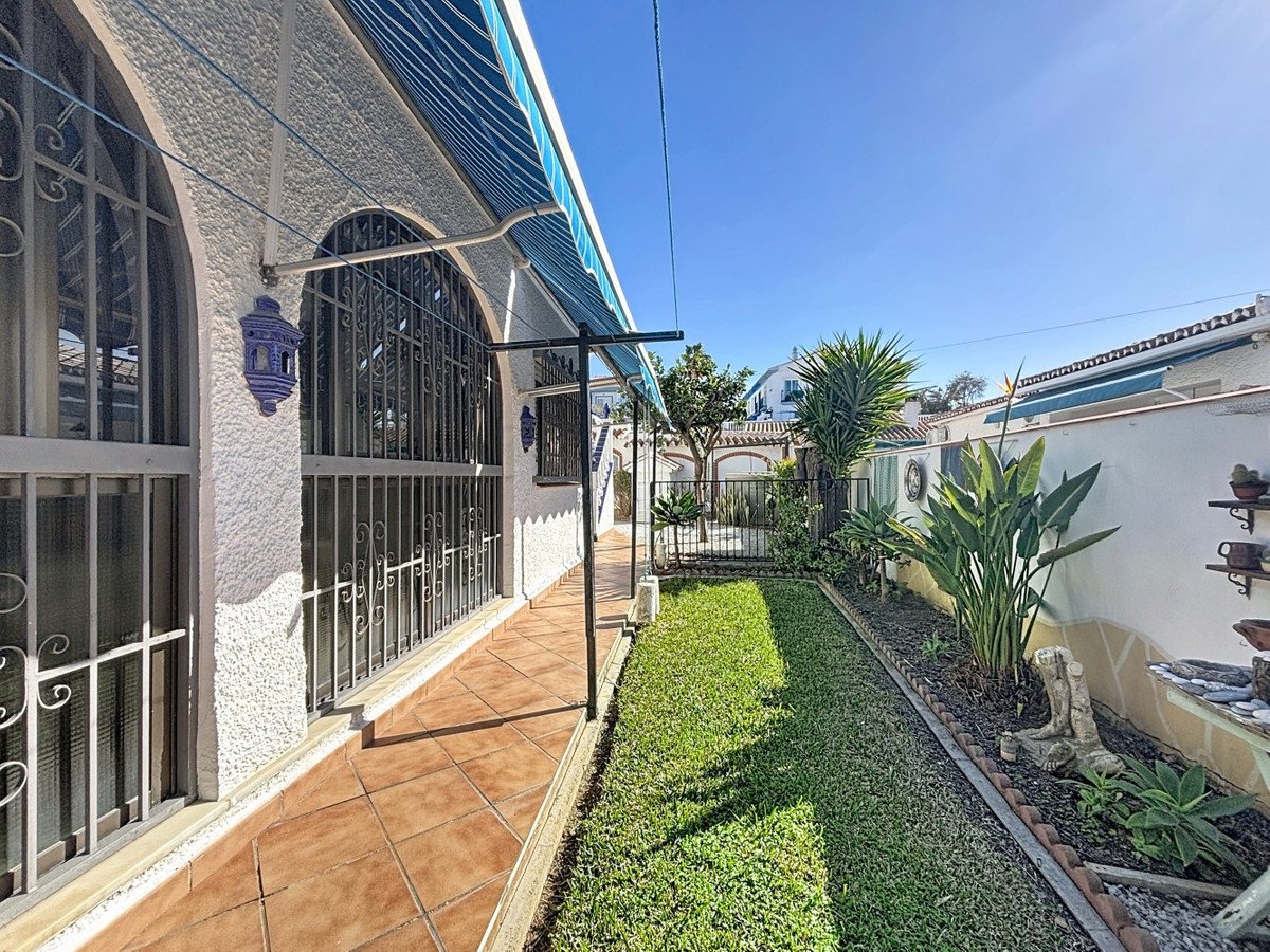 3 Bed Detached Villa in Mezquitilla