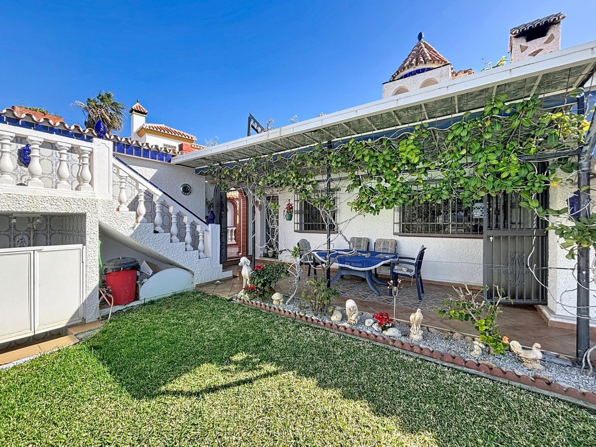 3 Bed Detached Villa in Mezquitilla