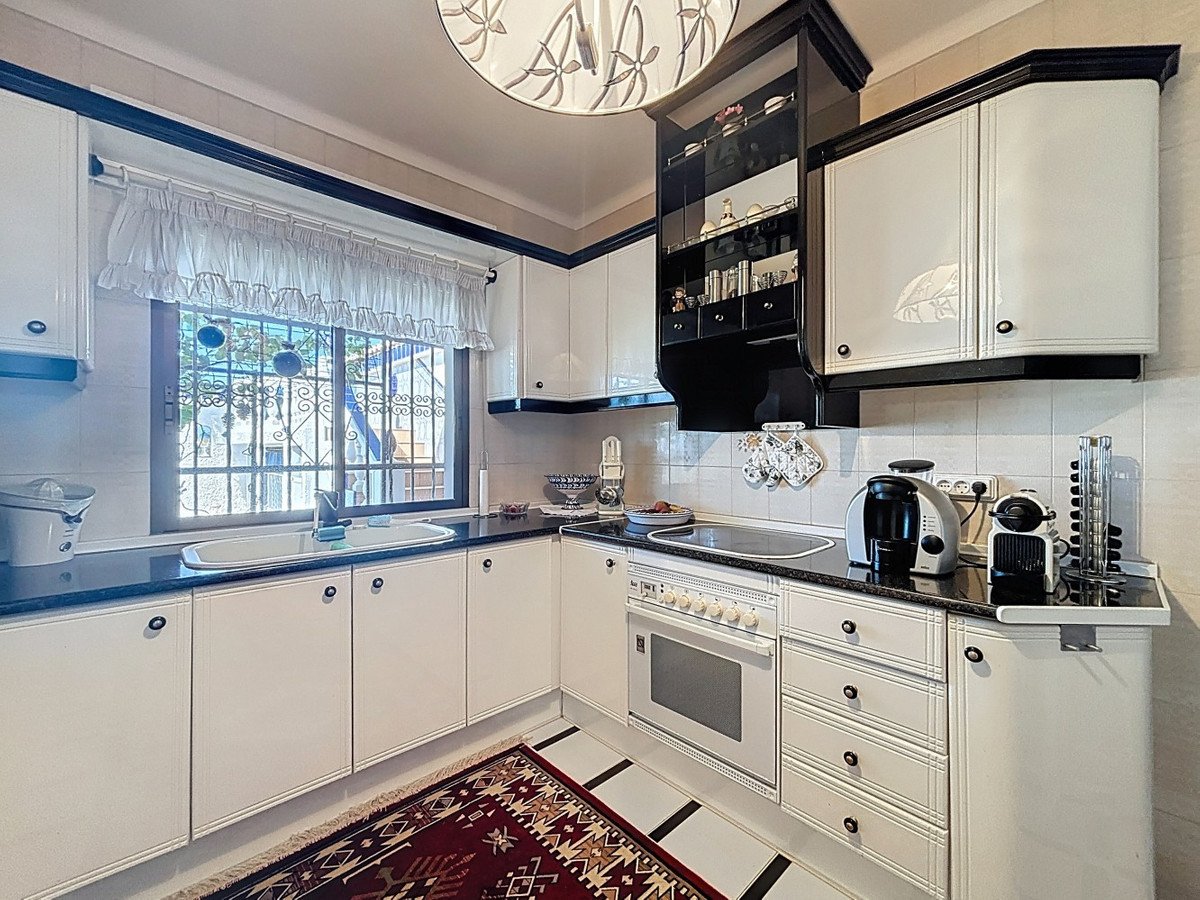 3 Bed Detached Villa in Mezquitilla