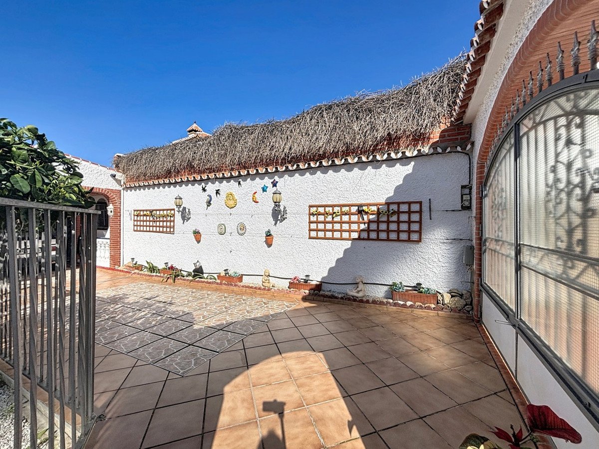 3 Bed Detached Villa in Mezquitilla