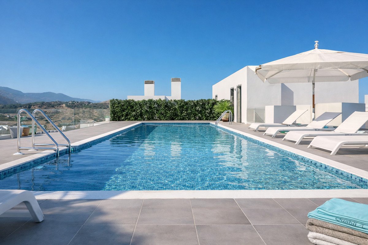 3 Bed Penthouse in Estepona