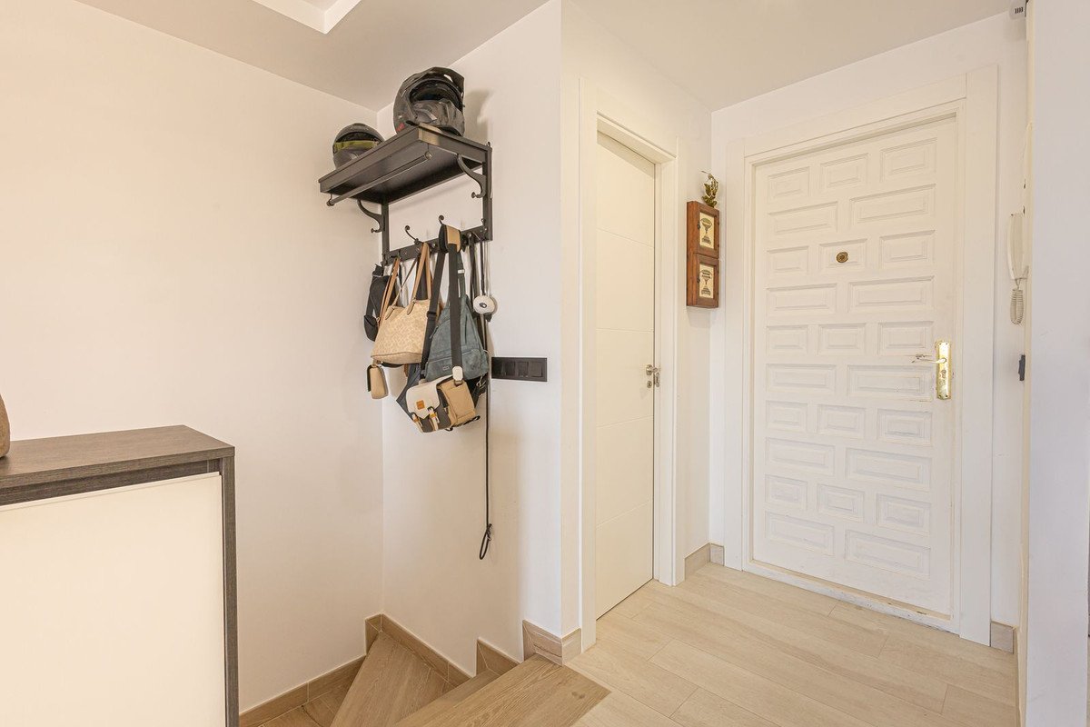 3 Bed Middle Floor Apartment in Fuengirola