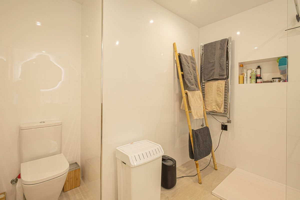 3 Bed Middle Floor Apartment in Fuengirola