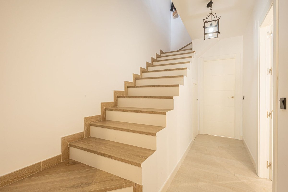 3 Bed Middle Floor Apartment in Fuengirola