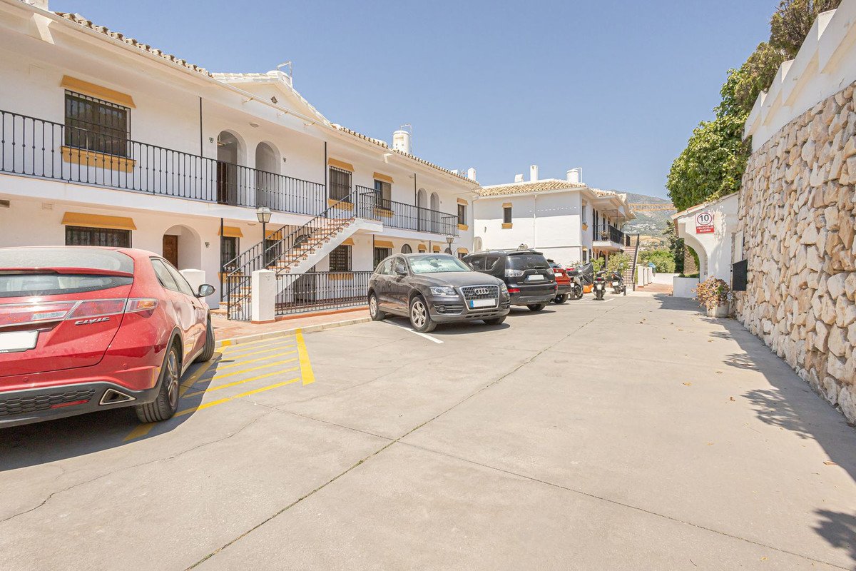 3 Bed Middle Floor Apartment in Fuengirola
