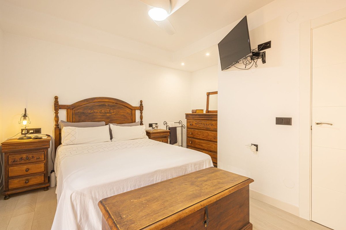 3 Bed Middle Floor Apartment in Fuengirola