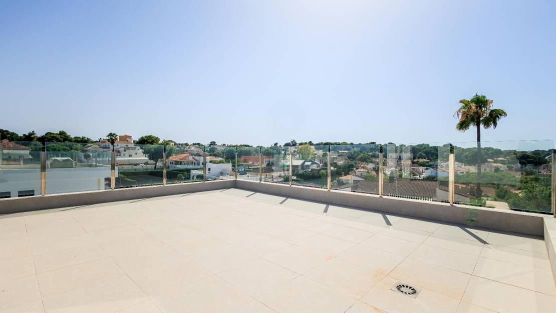 3 Bed Townhouse in Los Balcones