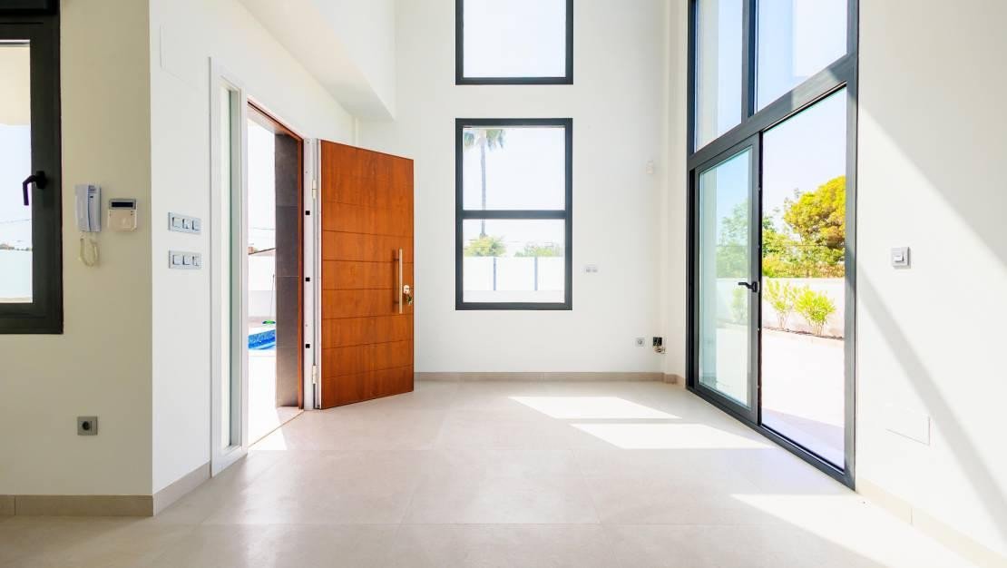 3 Bed Townhouse in Los Balcones