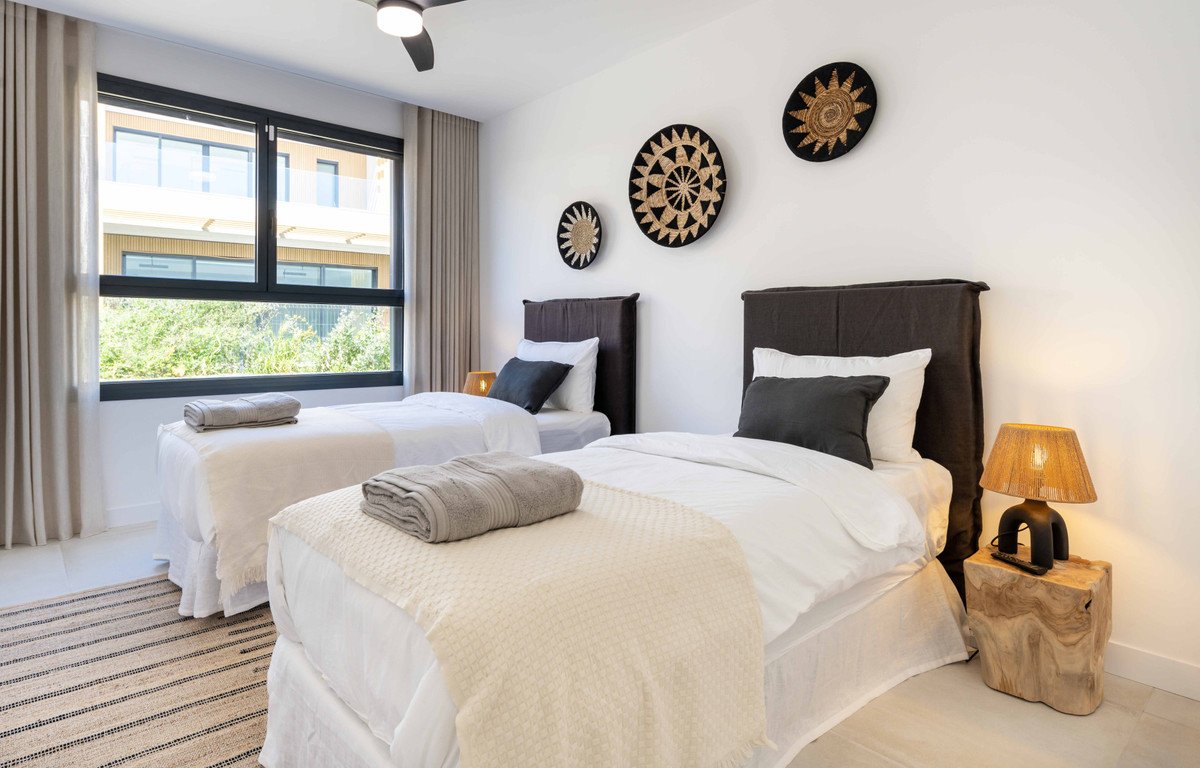 4 Bed Townhouse in El Chaparral