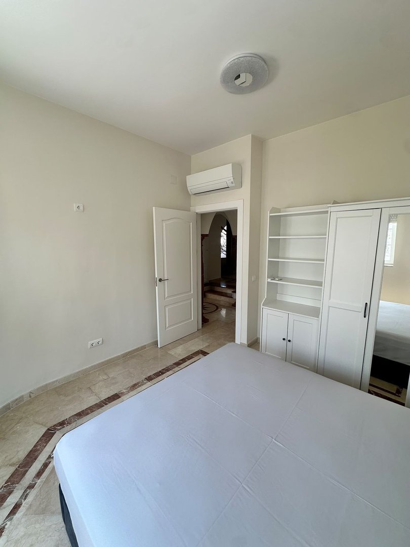 5 Bed Detached Villa in Estepona